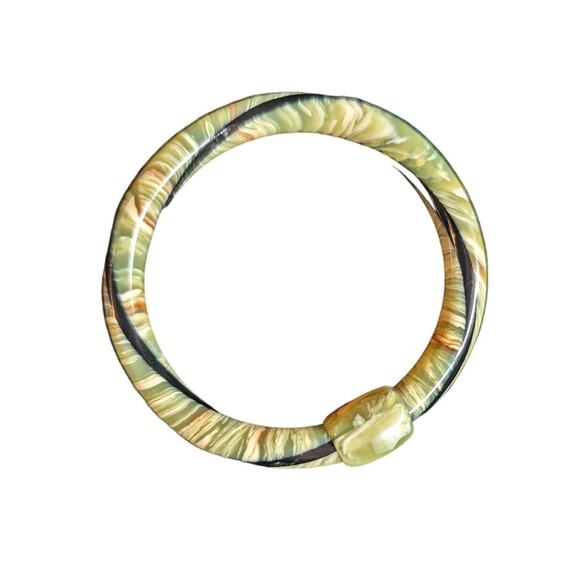 Vintage Lea Stein Celluloid Bangle Bracelet - Picture 1 of 3